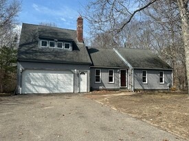 63 Crabtree Rd in Plymouth, MA - Building Photo
