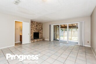 7656 Arble Dr in Jacksonville, FL - Building Photo - Building Photo