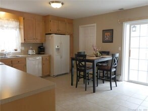 123 Birdsey Ave in Middletown, CT - Building Photo - Building Photo