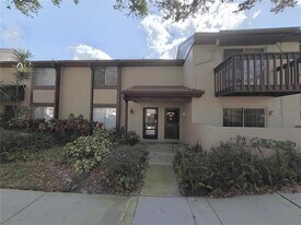 3707 Pine Cone Cir in Clearwater, FL - Building Photo