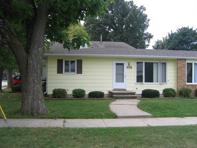 619 Sterling Ave in Oshkosh, WI - Building Photo - Building Photo
