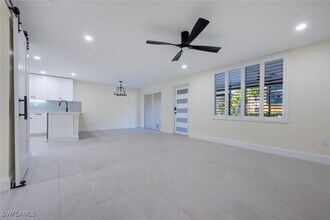 1537 Chesapeake Ave in Naples, FL - Building Photo - Building Photo