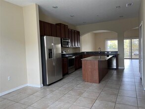 822 Callista Cay Loop in Tarpon Springs, FL - Building Photo - Building Photo