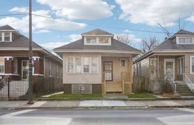property at 1329 W 71st St