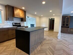 3711 Ruthland Dr in Troy, MI - Building Photo - Building Photo