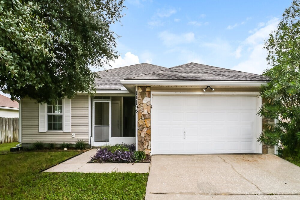 11166 Willesdon Dr S in Jacksonville, FL - Building Photo