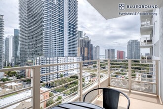 110 SW 12th St in Miami, FL - Building Photo - Building Photo