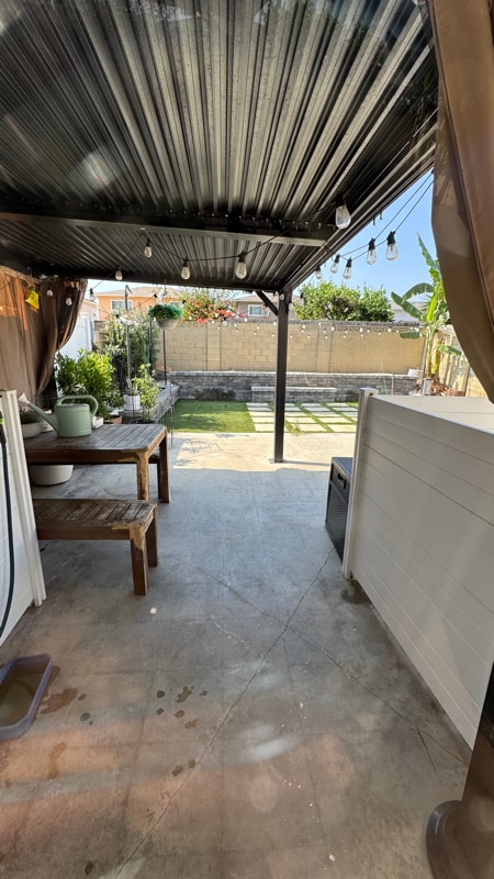 property at 938 E Franke St