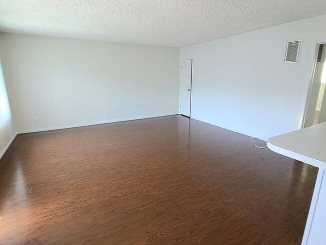 8654 Falmouth Ave in Playa Del Rey, CA - Building Photo - Building Photo