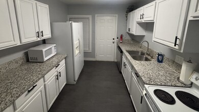 151 Manganese St in Henderson, NV - Foto de edificio - Building Photo