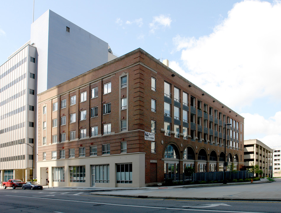 The Arena District Lofts in Columbus, OH - Foto de edificio