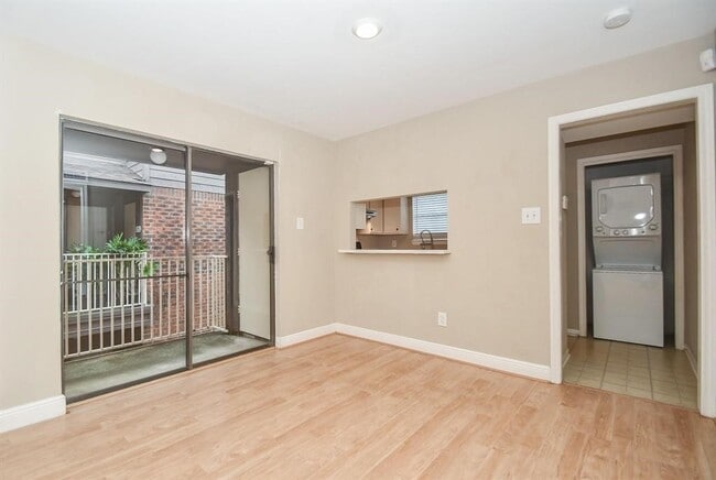 property at 3150 Walnut Bend Ln