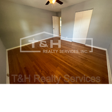 9627 E 10th St in Indianapolis, IN - Building Photo - Building Photo