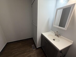 1102 Harmon St in Danville, IL - Building Photo - Building Photo