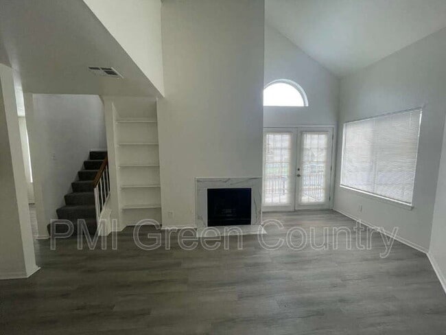 property at 1802 E 66th Pl