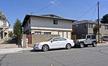 48 A-D Ellsworth Ave in San Mateo, CA - Building Photo - Building Photo