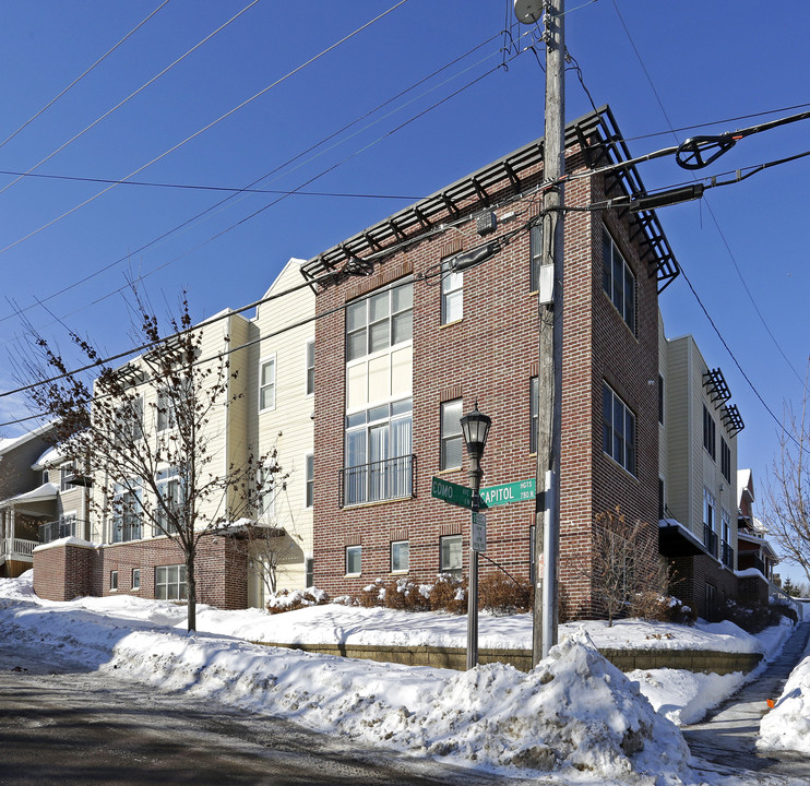 10 Como Ave in St. Paul, MN - Building Photo