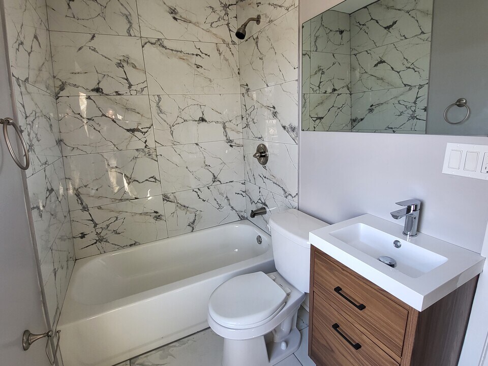 530 E Penn St in Philadelphia, PA - Building Photo