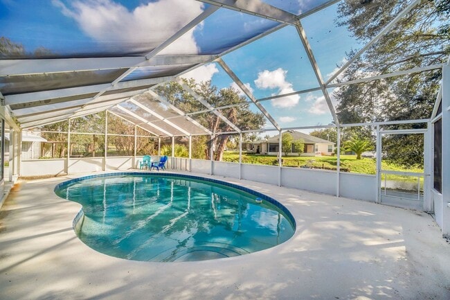 property at 5 SE Ocale Way