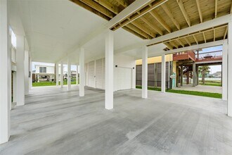23107 Miramar Dr in Galveston, TX - Building Photo - Building Photo
