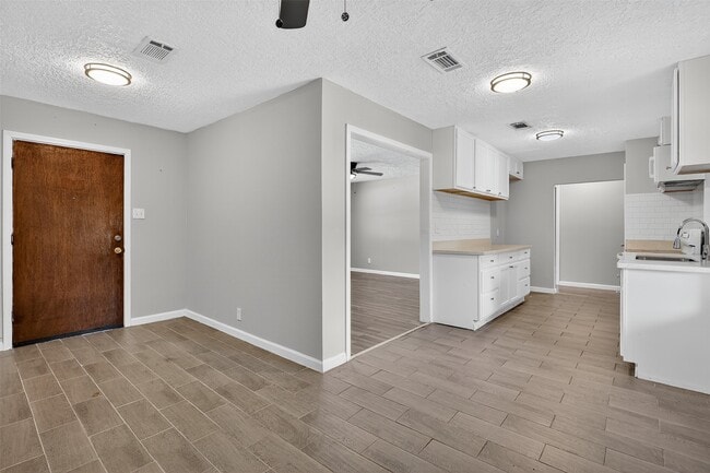 property at 1010 Globe St