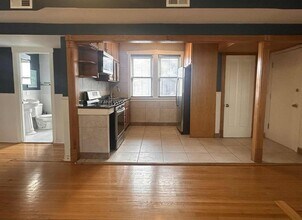 3719 W Hirsch St in Chicago, IL - Building Photo - Building Photo