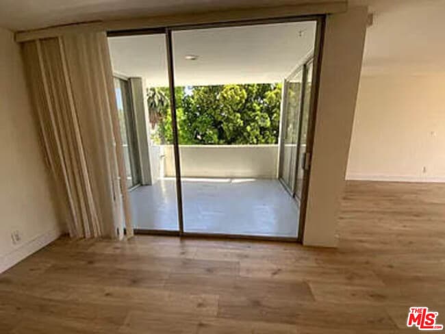 9221 Charleville Blvd in Beverly Hills, CA - Building Photo - Building Photo