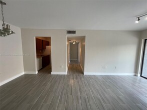 7427 SW 152nd Ave in Miami, FL - Building Photo - Building Photo