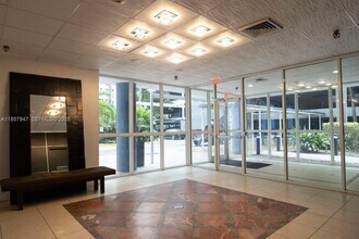 800 N Miami Ave in Miami, FL - Building Photo - Building Photo