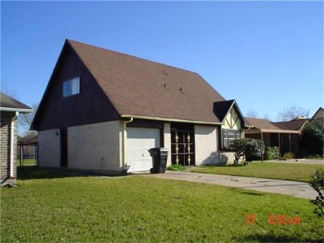 property at 3402 Knotty Oaks Trail