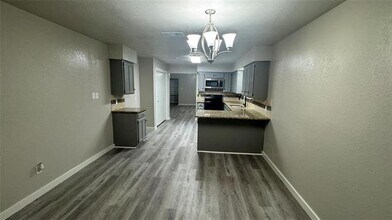 532 Runstone Dr in Irving, TX - Building Photo - Building Photo