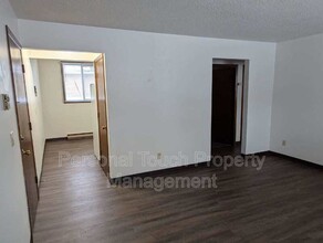 180 1st St in Davenport, ND - Foto de edificio - Building Photo