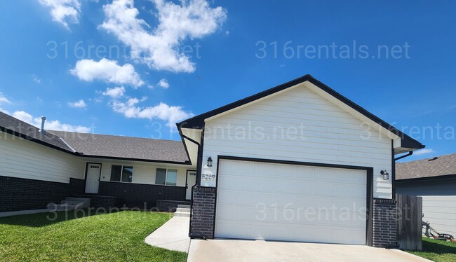 property at 5267 N Toben Ct