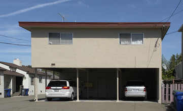 2243 Pacific Ave in Alameda, CA - Foto de edificio - Building Photo