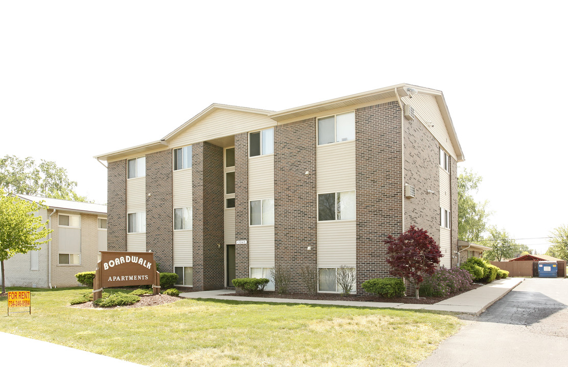 Boardwalk Apartments in Gibraltar, MI - Foto de edificio