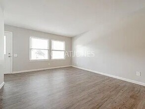 11020 Linnell Dr in St. Louis, MO - Building Photo - Building Photo