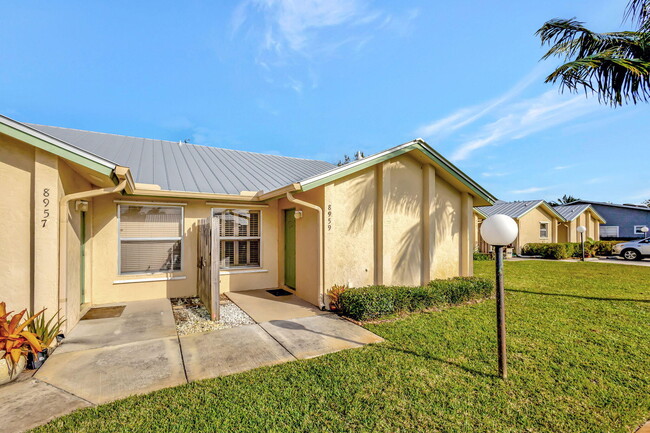 8959 SE Hobe Ridge Ave in Hobe Sound, FL - Building Photo - Building Photo