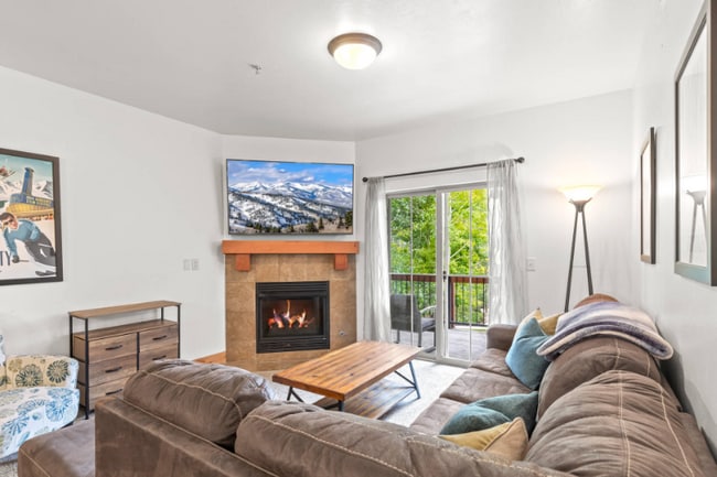 property at 5501 Lillehammer Ln