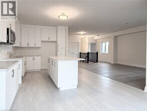 347 Canada Plum St in Waterloo, ON - Building Photo - Building Photo