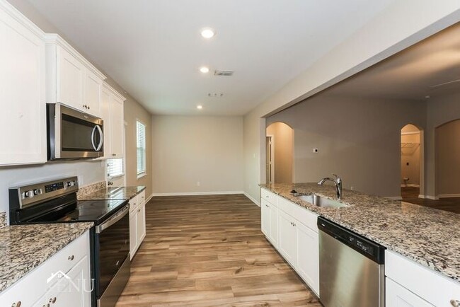 2025 Hialeah Dr in Seagoville, TX - Building Photo - Building Photo