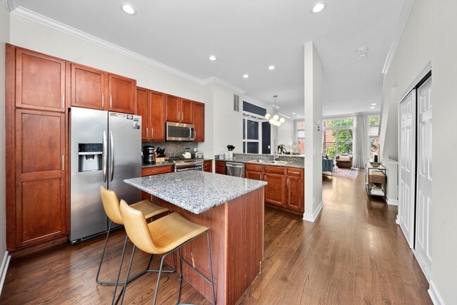 2008 S Calumet Ave in Chicago, IL - Building Photo - Building Photo