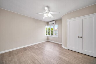 1546 S Holt Ave, Unit 1546 S. Holt in Los Angeles, CA - Building Photo - Building Photo