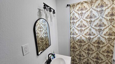 1707 Kippy Dr in Colton, CA - Building Photo - Building Photo