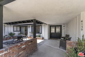 4139 Magna Carta Rd in Calabasas, CA - Building Photo - Building Photo