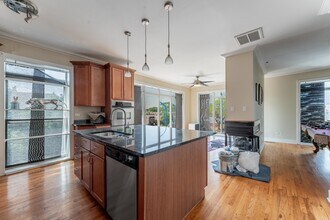 4159 W Fullerton Ave in Chicago, IL - Building Photo - Building Photo
