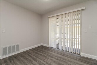 820 N Florida Ave in DeLand, FL - Building Photo - Building Photo