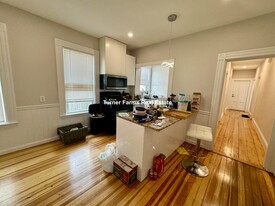 12 Buttonwood St, Unit 1 Apartments