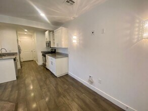 1000 E Blf Vw Dr in Washington, UT - Building Photo - Building Photo