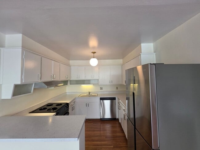 property at 981 Duncan St