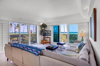 350 S Ocean Blvd in Palm Beach, FL - Building Photo - Building Photo